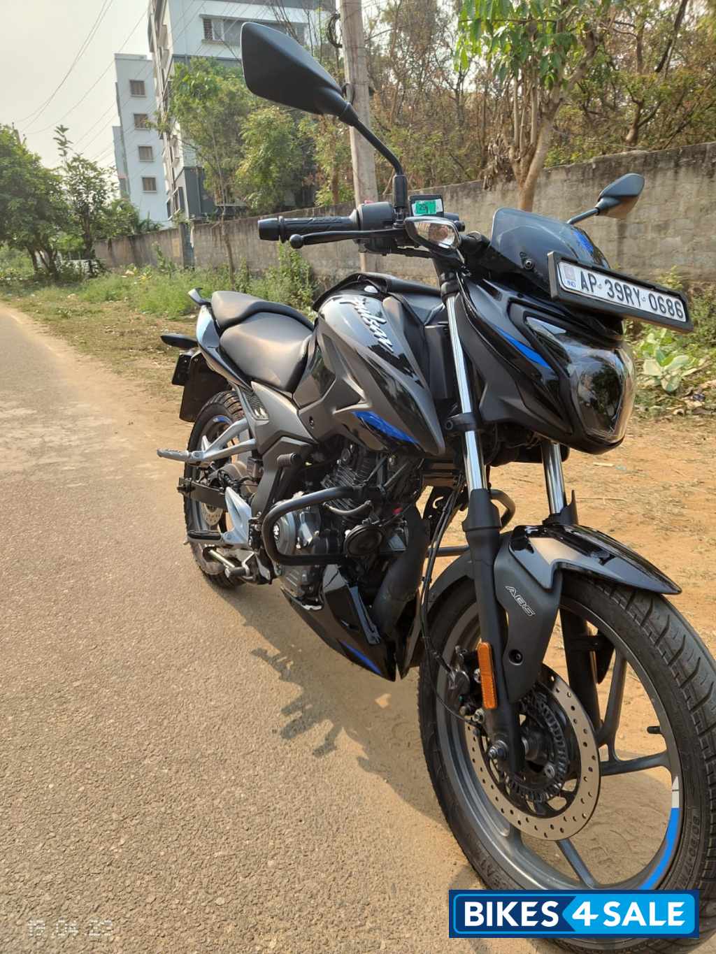 Bajaj Pulsar P150 Twin Disc Split Seat