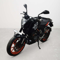 KTM Duke 125