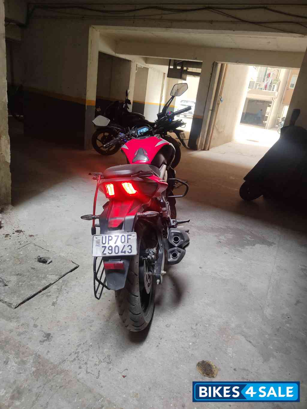 Bajaj Dominar 250 2022