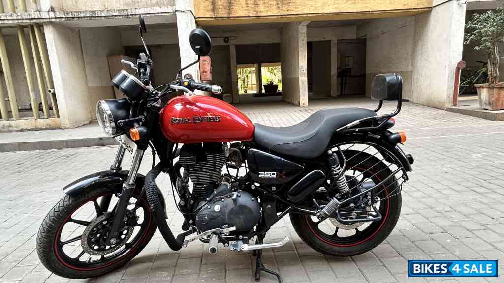 Red/ Black Royal Enfield Thunderbird X 350 Red/ Black Royal Enfield Thunderbird X 350