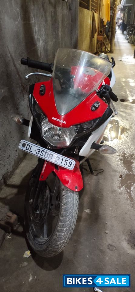 Red White Honda CBR 150R