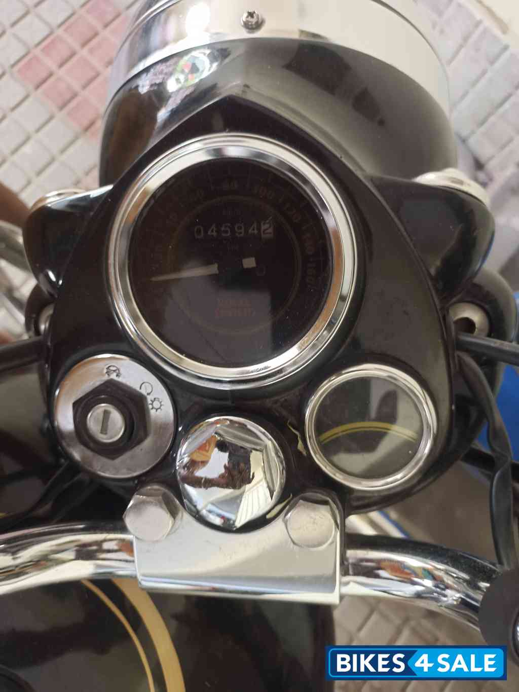 Black Royal Enfield Bullet Standard 350