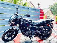 Classic Black Bajaj Pulsar 150 Classic