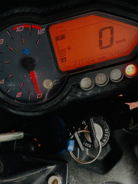 Classic Black Bajaj Pulsar 150 Classic