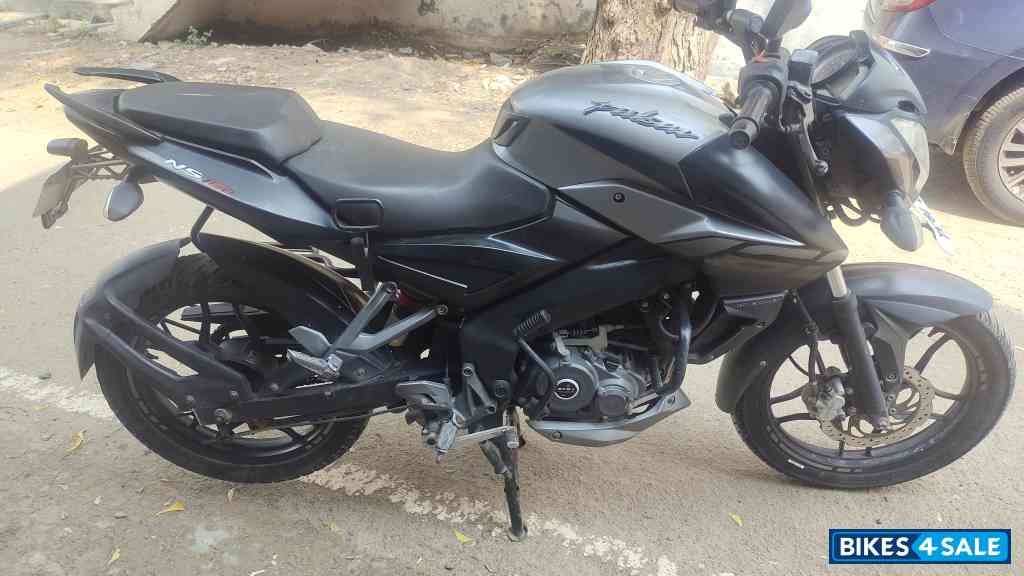 Bajaj Pulsar NS 160