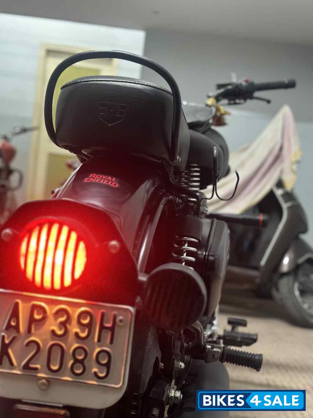 Royal Enfield Classic 350 Dual Channel BS6