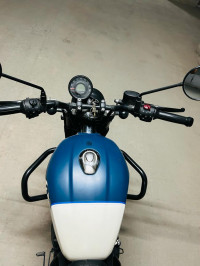 Royal Enfield Hunter 350 Metro