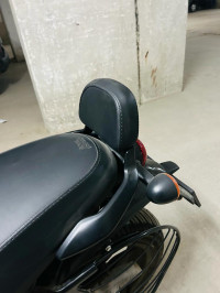 Royal Enfield Hunter 350 Metro