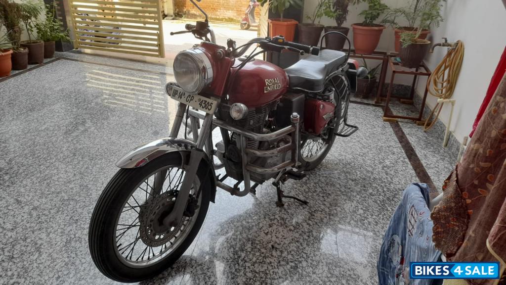 Red Royal Enfield Bullet Electra