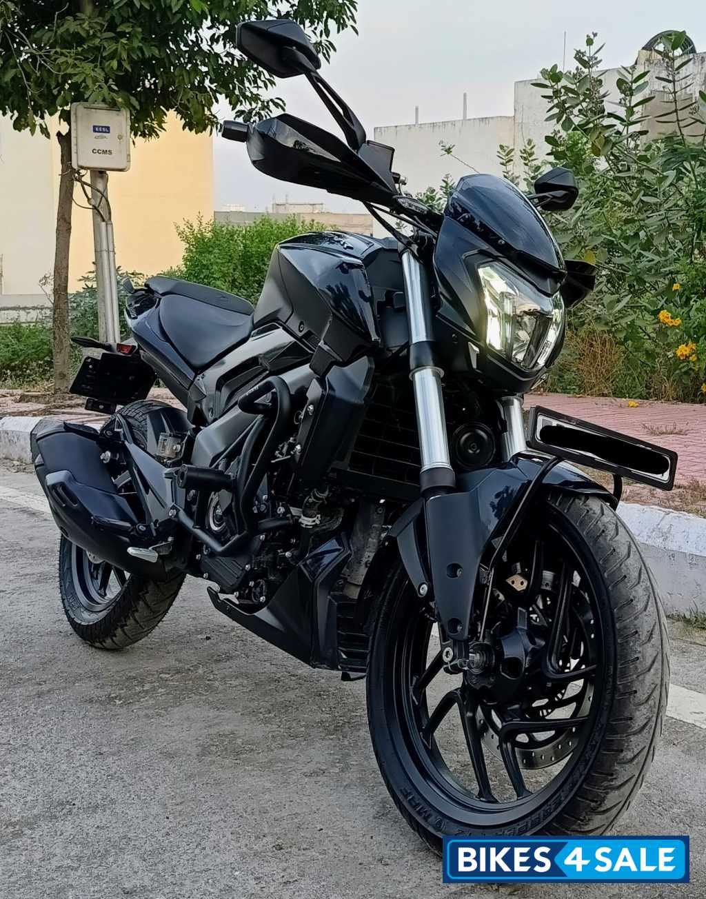 Bajaj Dominar 250