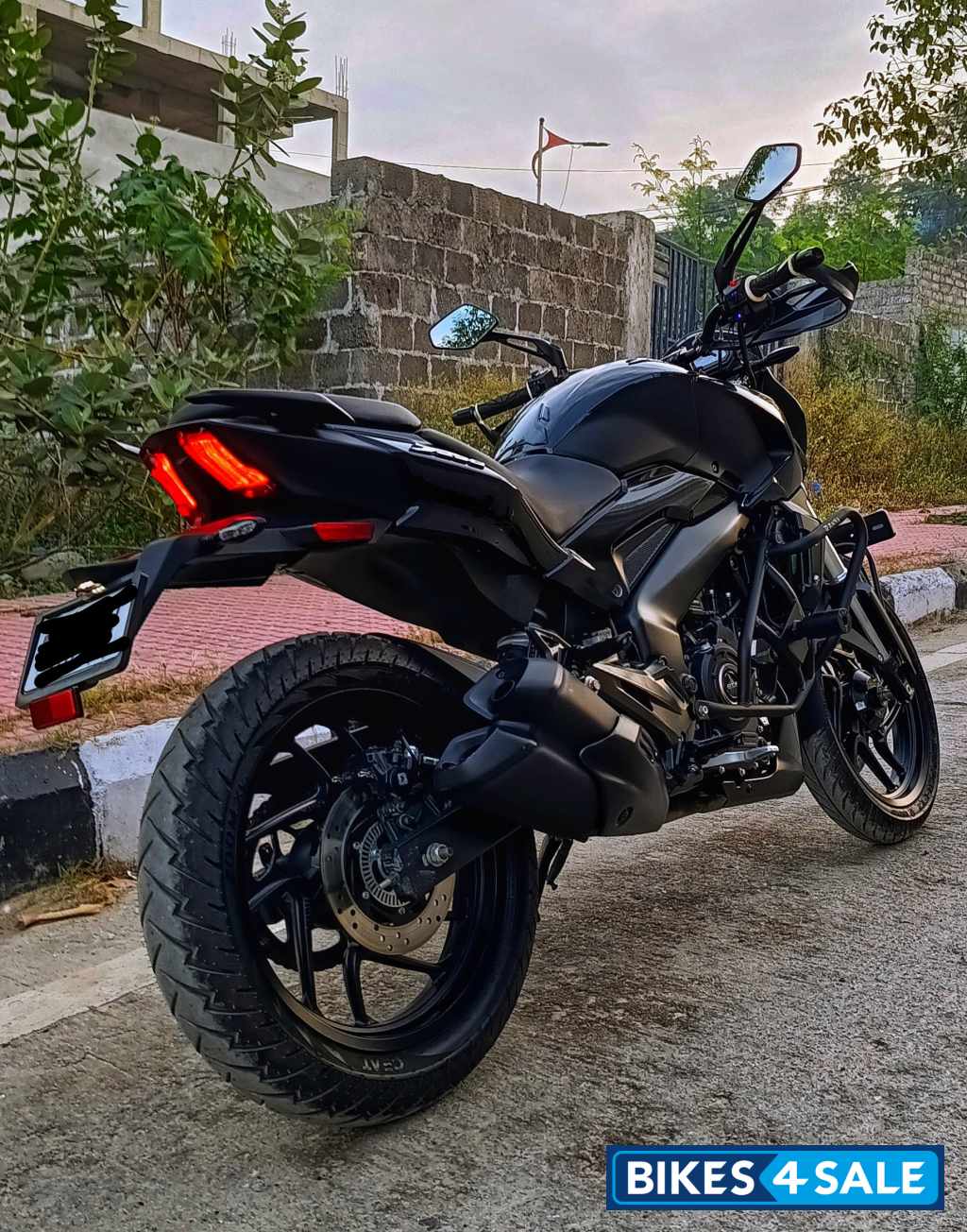 Bajaj Dominar 250