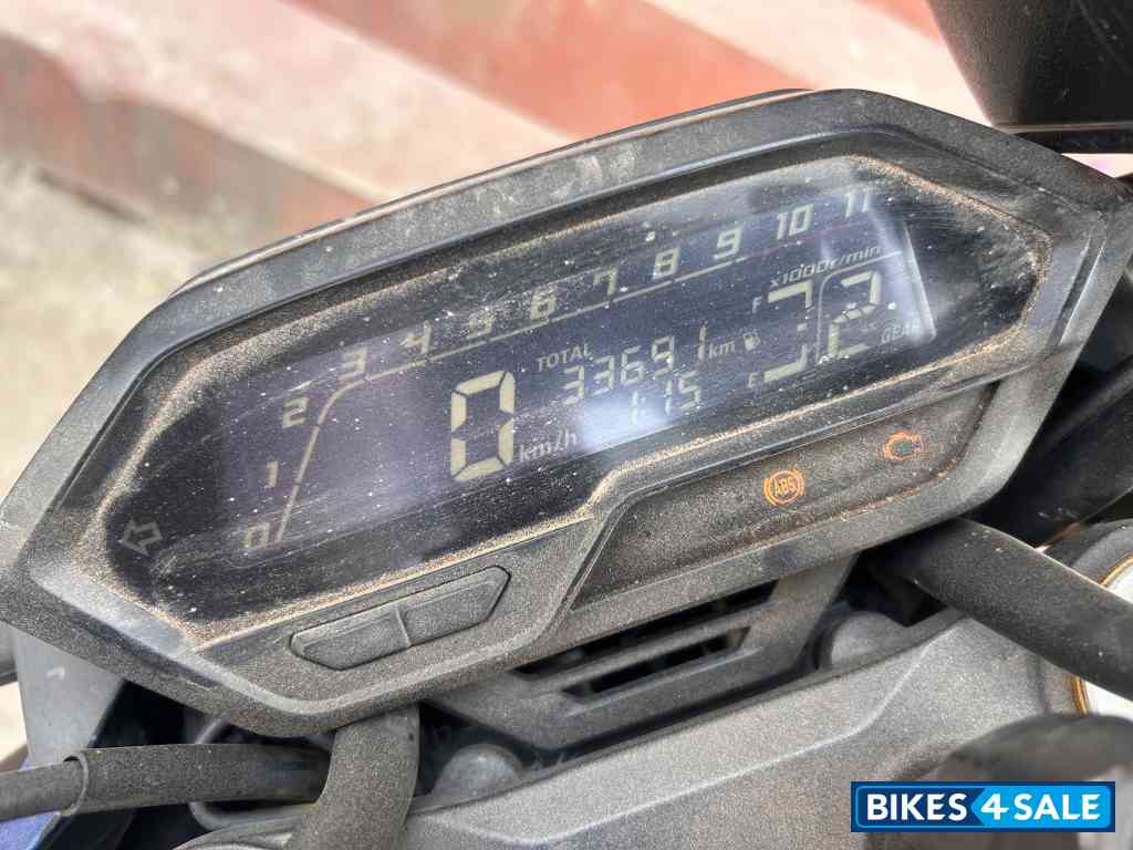 Blue Honda Hornet 2.0