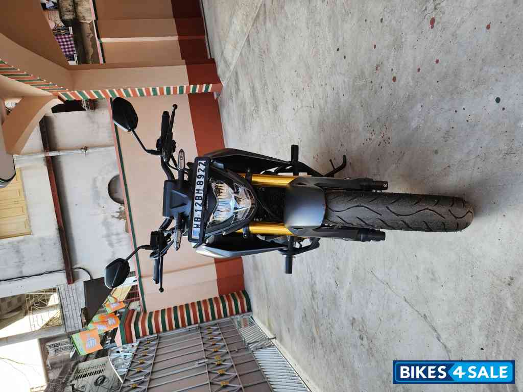 Black Honda CB300F Deluxe