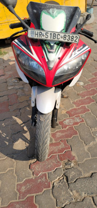Red Yamaha YZF R15 V2