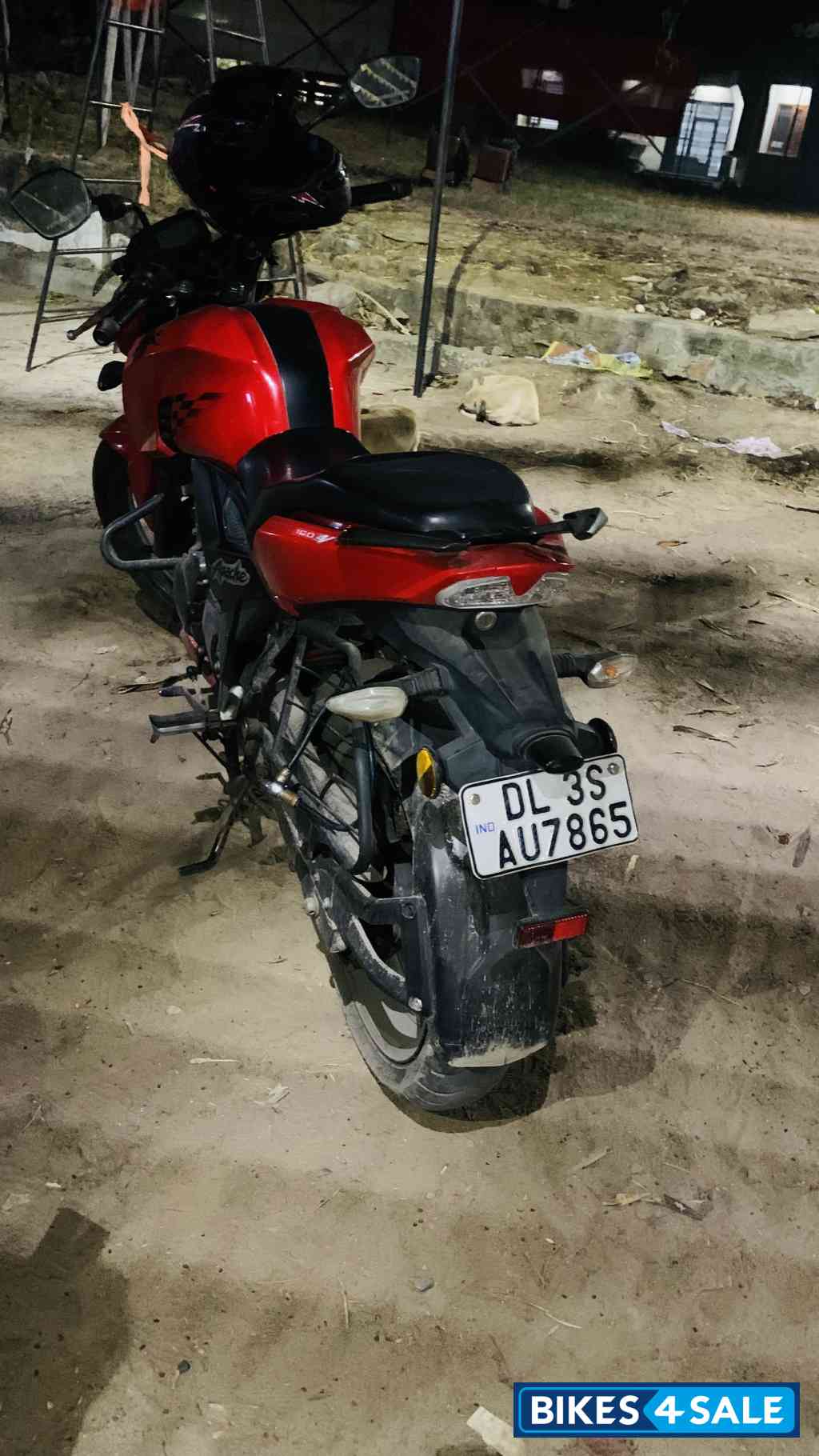 TVS Apache RTR 160 4V