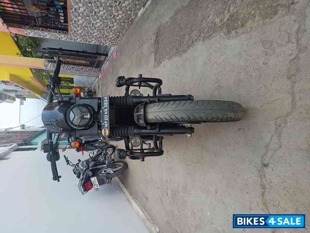 Steel Blue Yezdi Roadster Dark