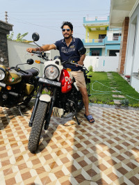 Royal Enfield Scram 411