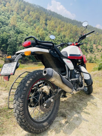 Royal Enfield Scram 411