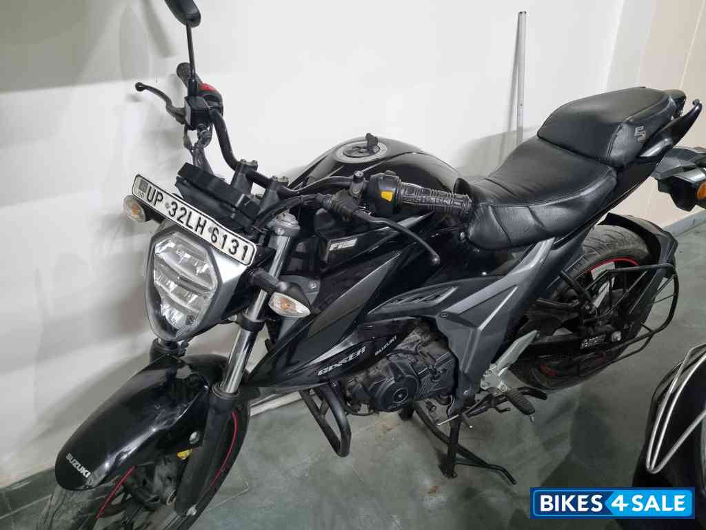 Suzuki Gixxer SF