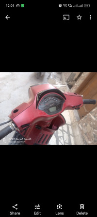 Meharun Vespa SXL 150