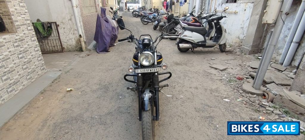 Bajaj Avenger Street 150