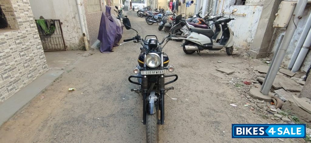Bajaj Avenger Street 150