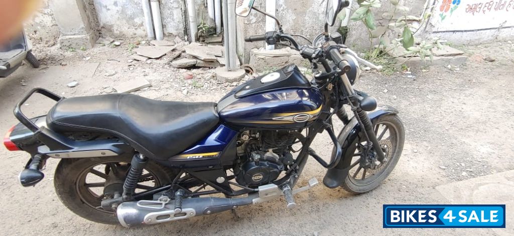 Bajaj Avenger Street 150