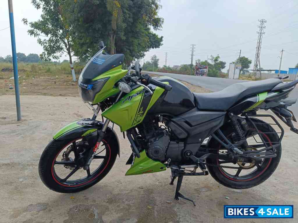 Parrot Green TVS Apache RTR 160