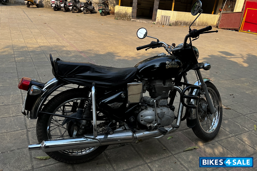 Black Royal Enfield Bullet Electra
