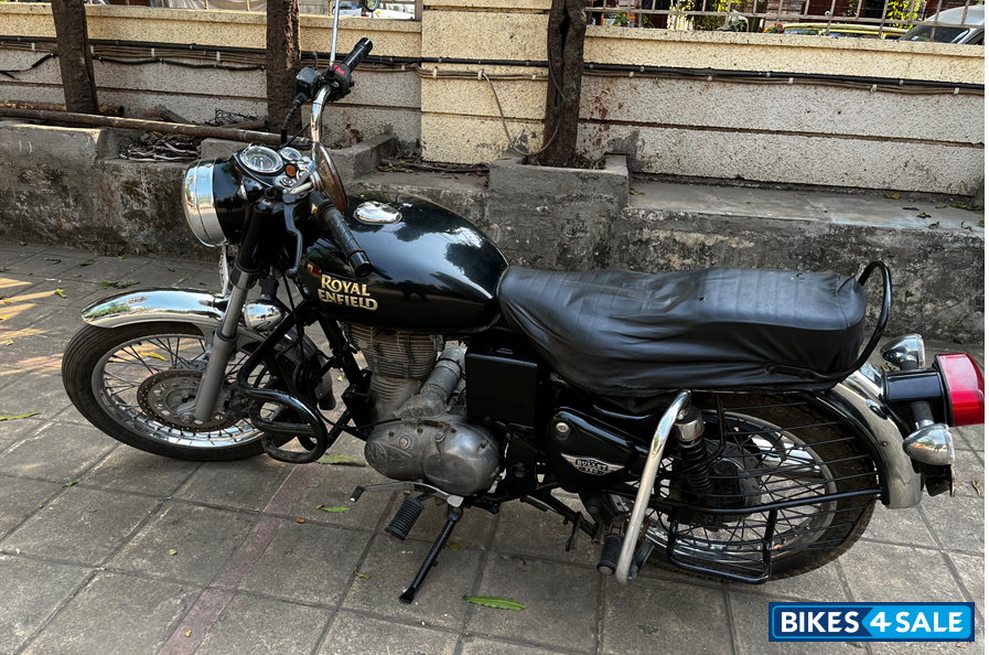 Black Royal Enfield Bullet Electra