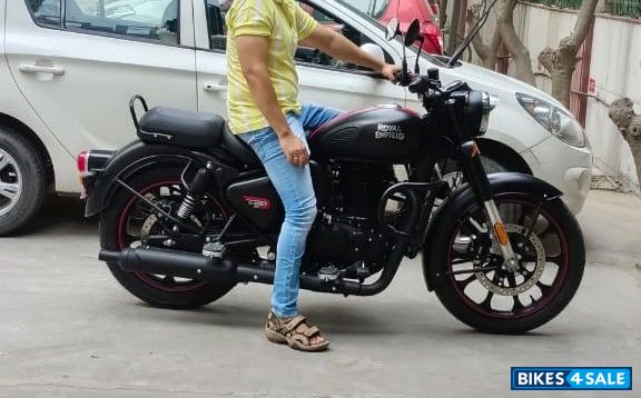 Mat Black Royal Enfield Classic Stealth Black