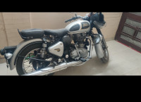 Royal Enfield Classic 350