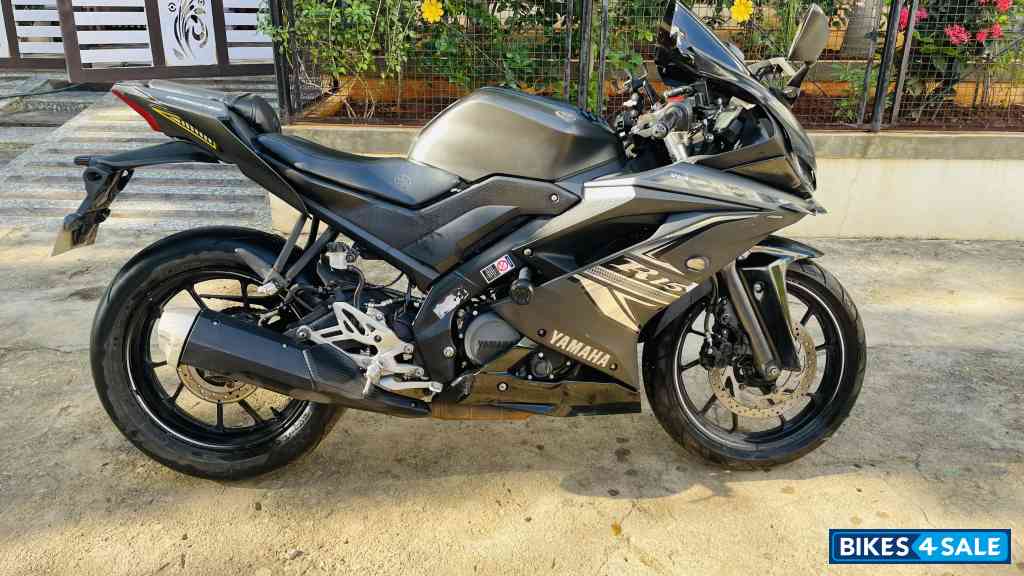 Yamaha YZF R15 V3 BS6