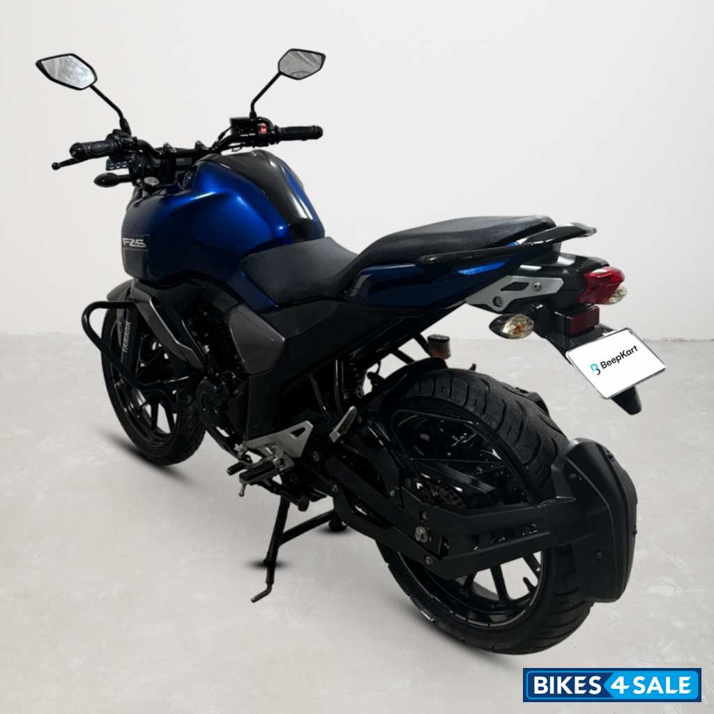 Yamaha FZ-S