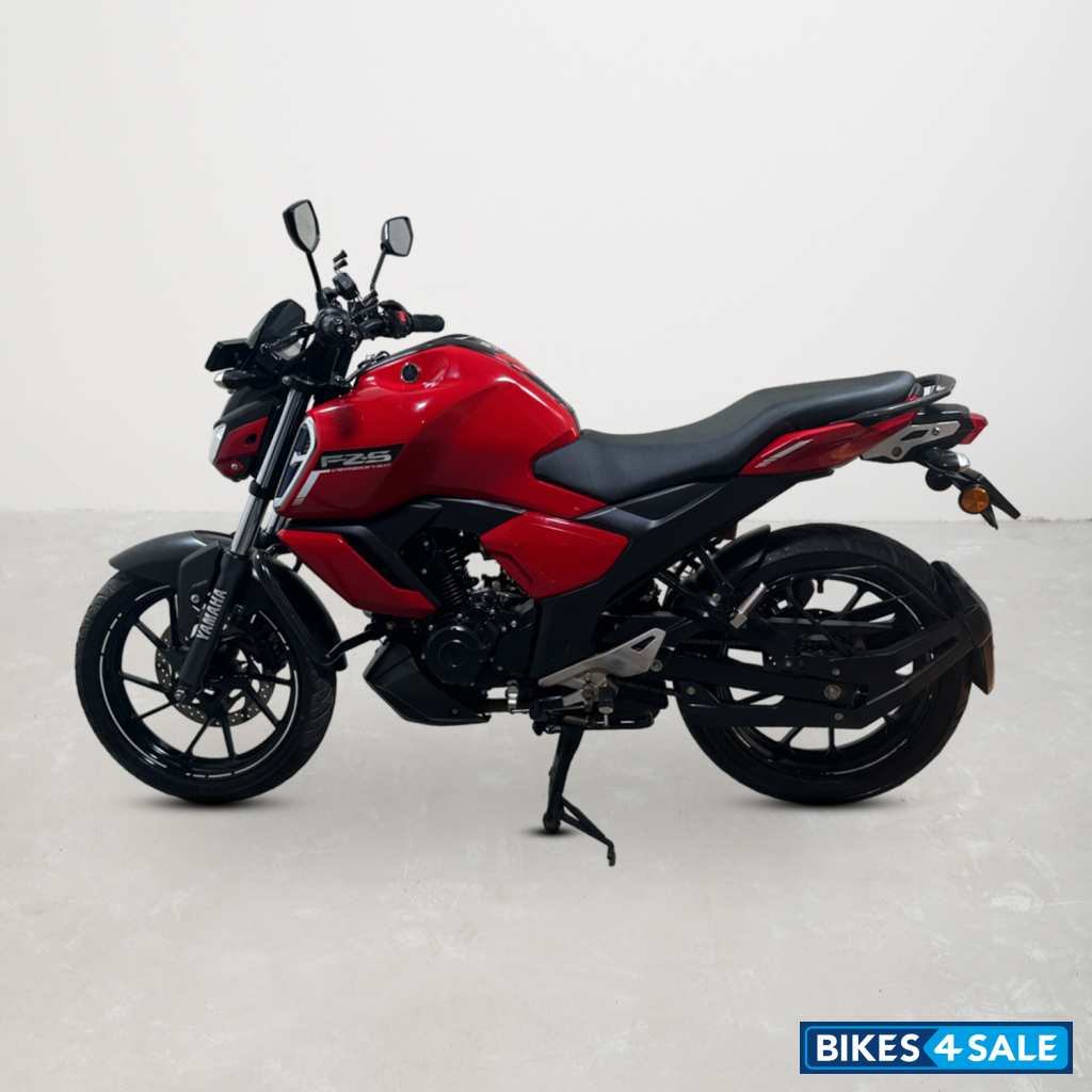 Yamaha FZ-S