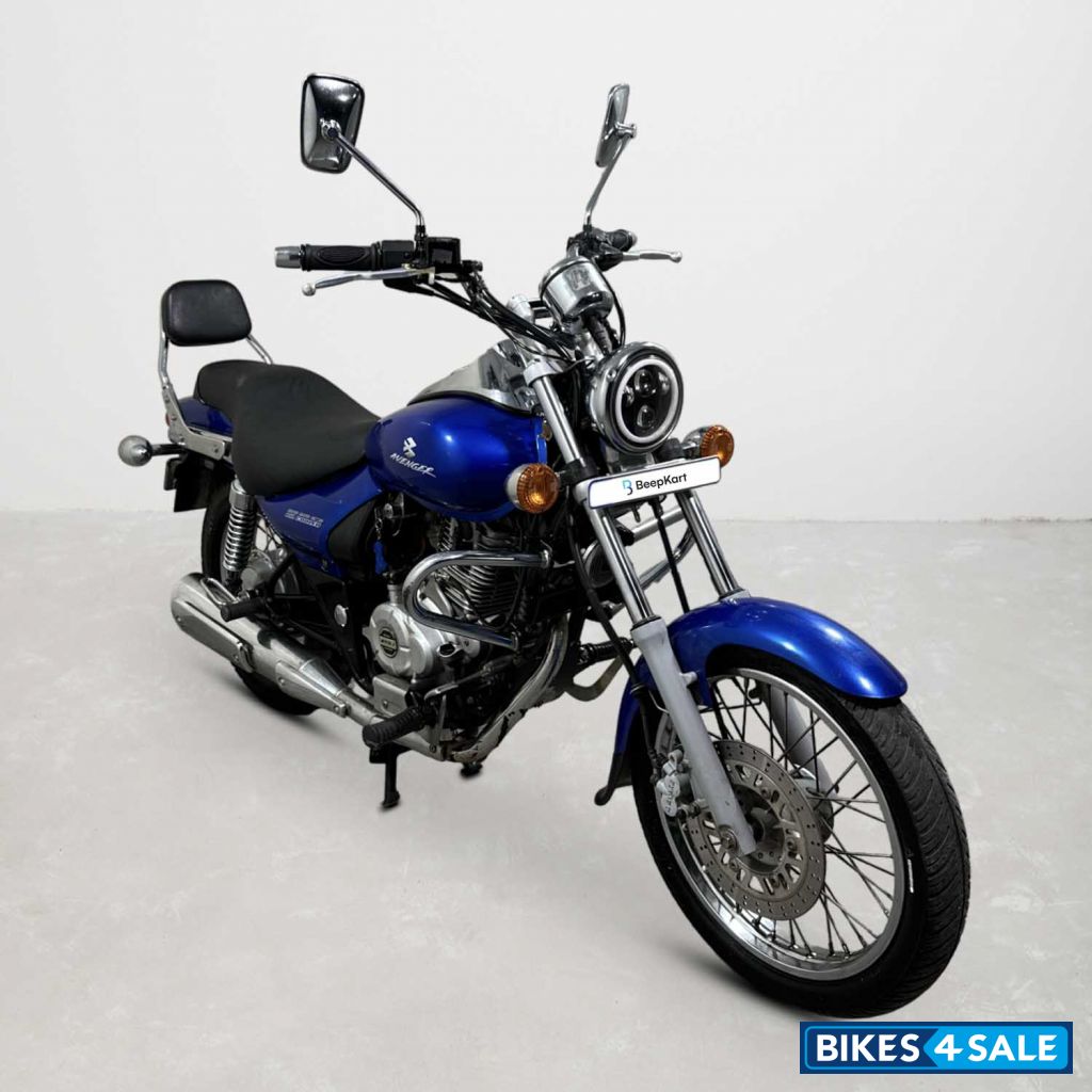 Bajaj Avenger 180 DTS-i