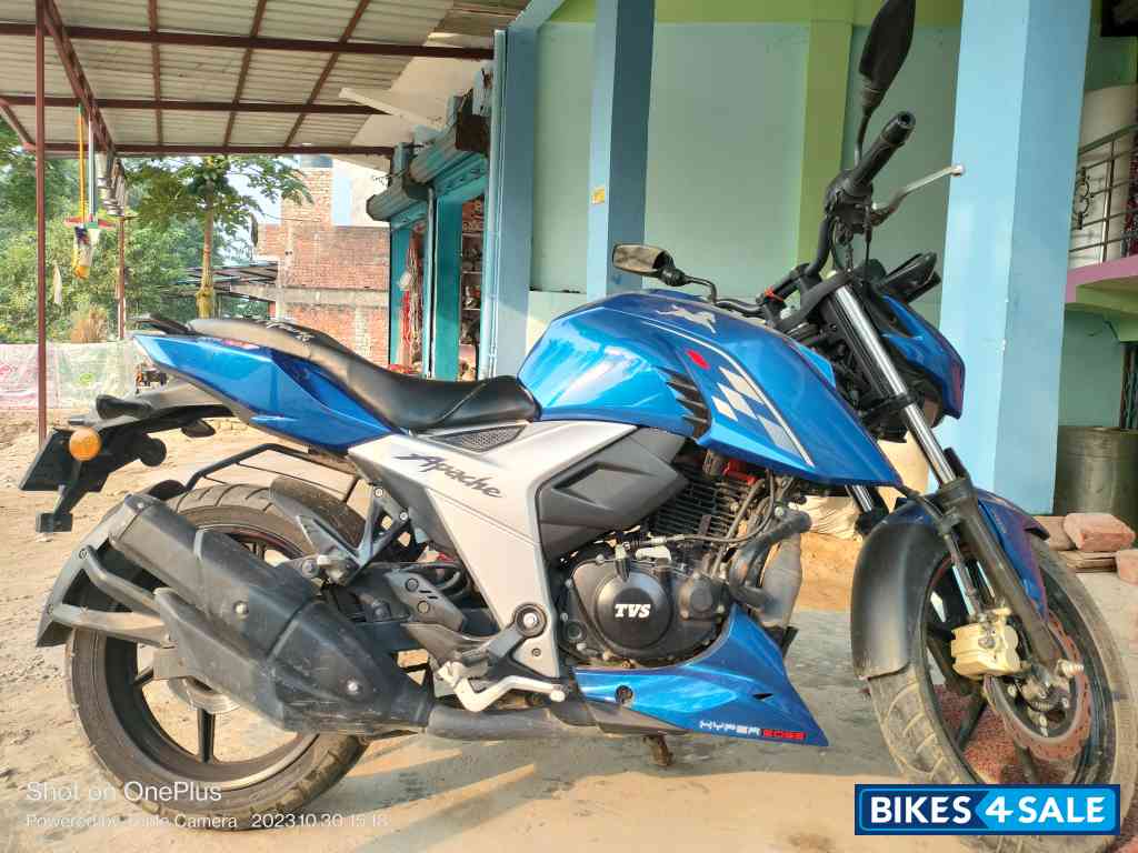 TVS Apache RTR 160 4V BS6