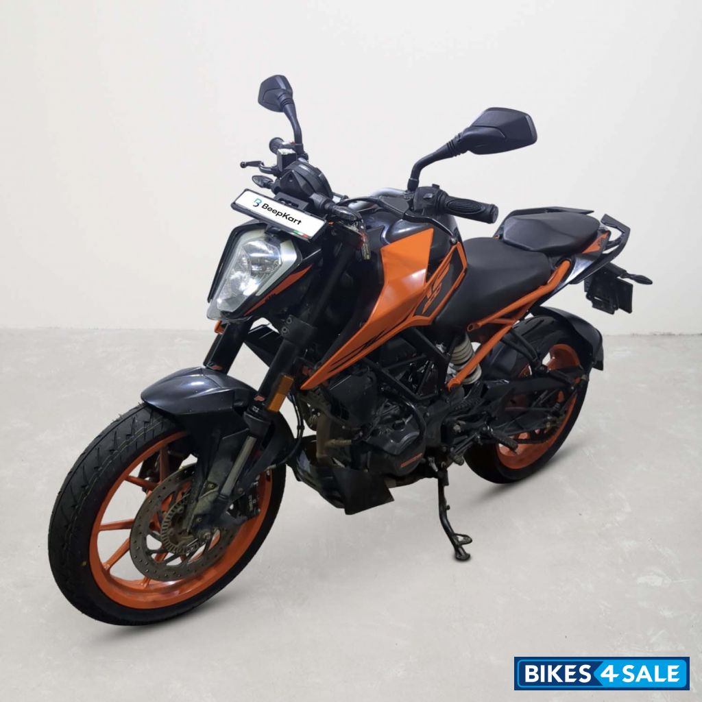 KTM Duke 200
