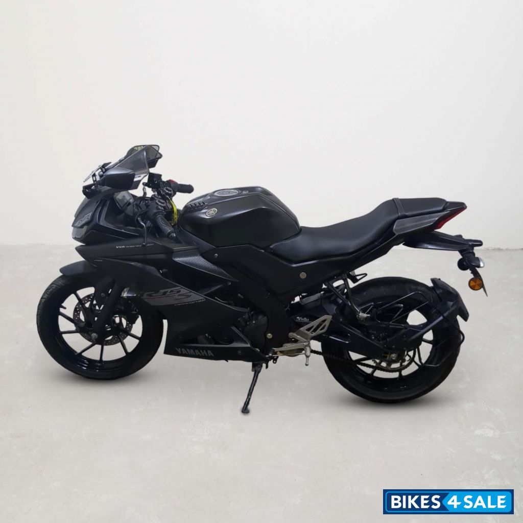 Yamaha YZF R15 S