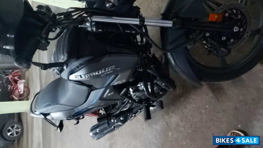 Grey Blue Stripe Hero Glamour Xtec