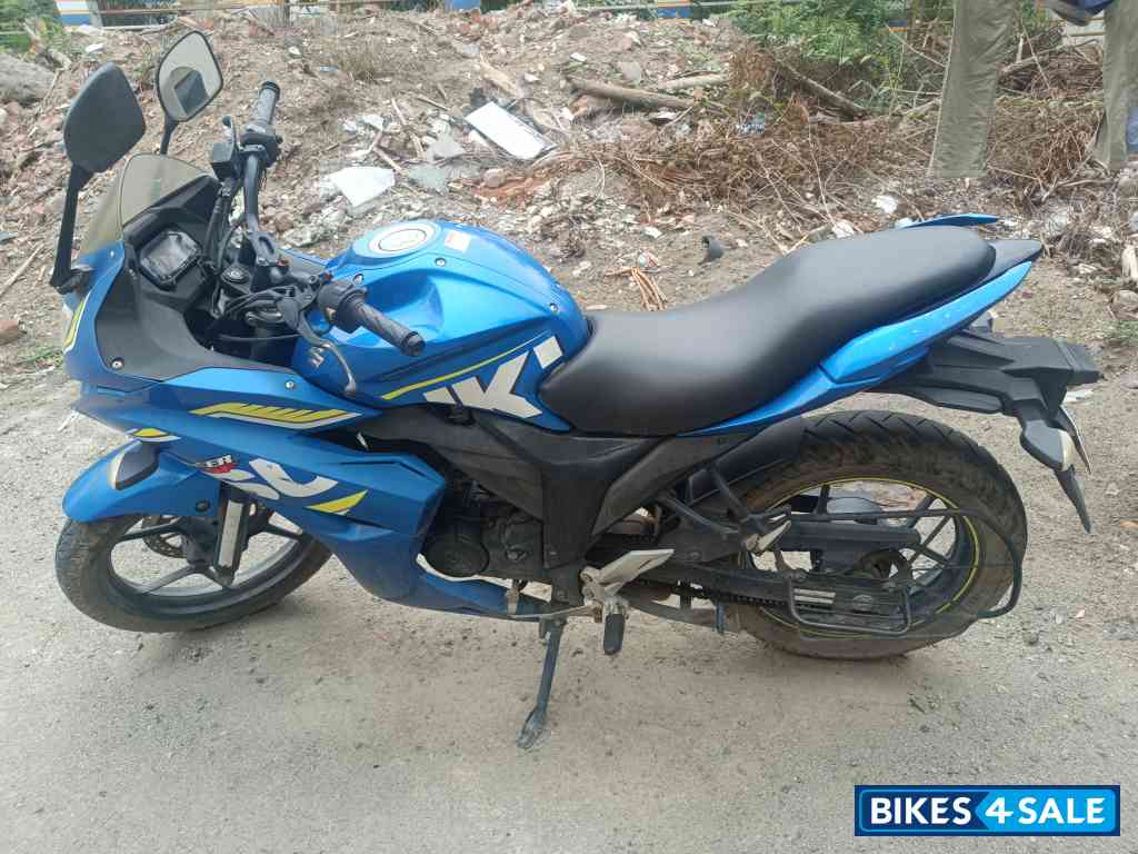 Suzuki Gixxer SF