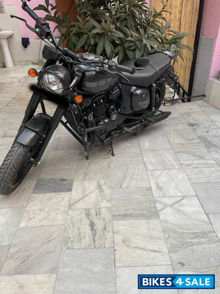 Matt Black Jawa forty two Jawa 42 2.1