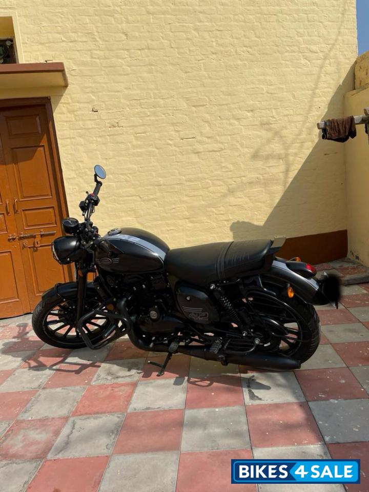 Matt Black Jawa forty two Jawa 42 2.1