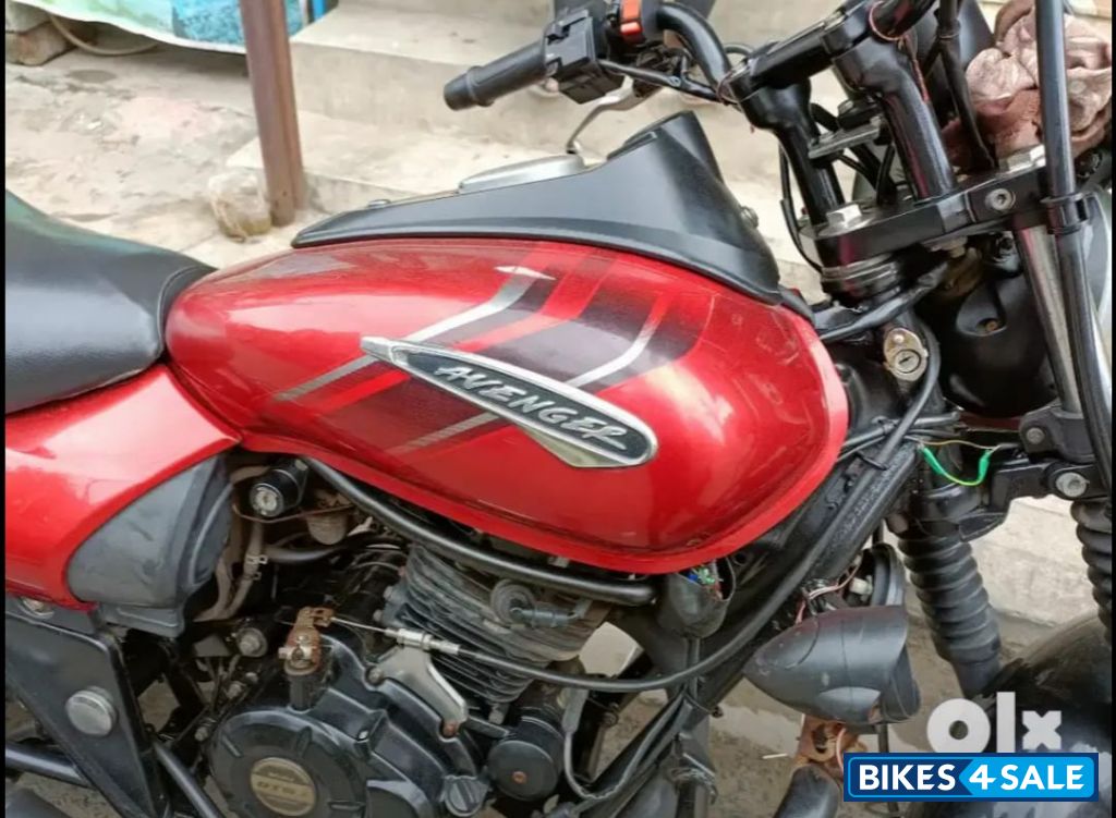 Bajaj Avenger Street 180