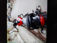 Bajaj Avenger Street 180