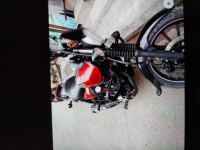 Bajaj Avenger Street 180