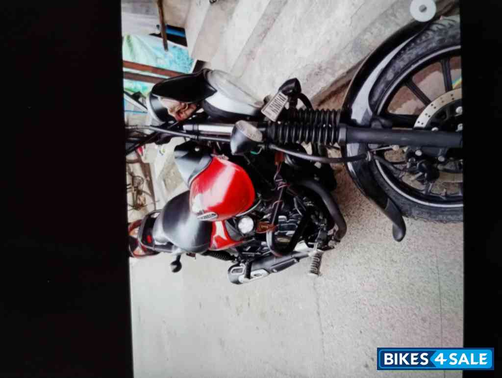 Bajaj Avenger Street 180