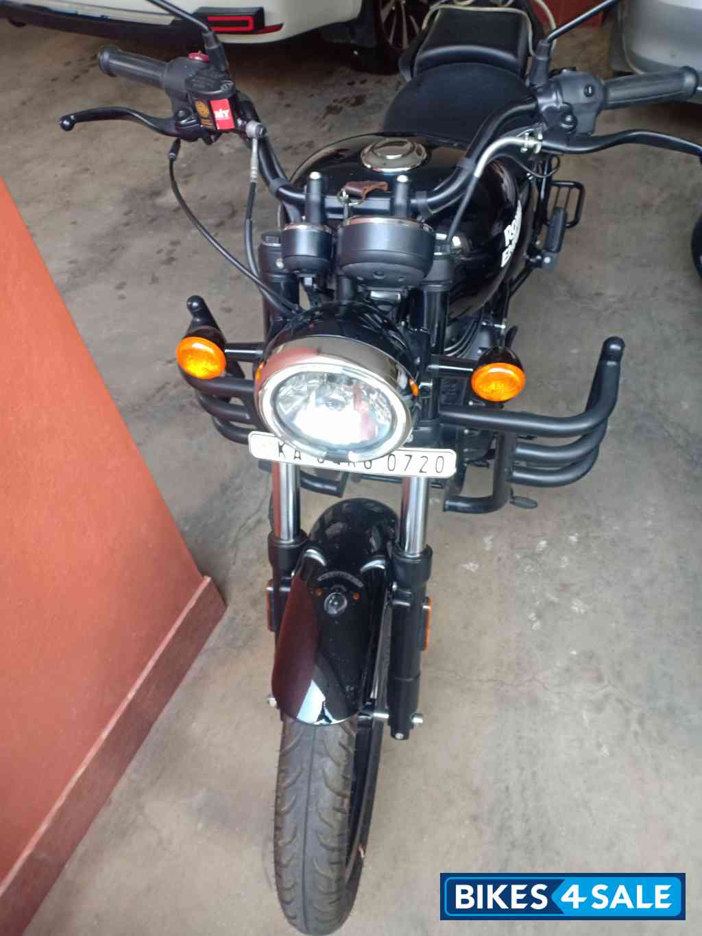 Black Royal Enfield Meteor 350 Fireball