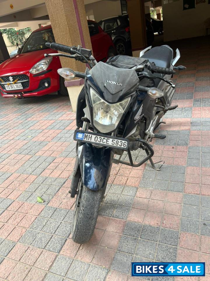 Navy Blue Honda CB Hornet 160R