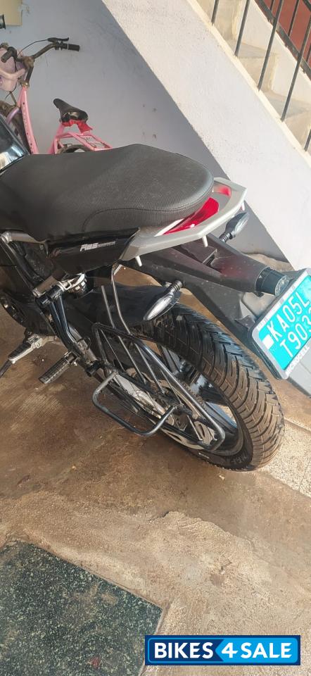 Revolt RV 400 Revolt RV 400